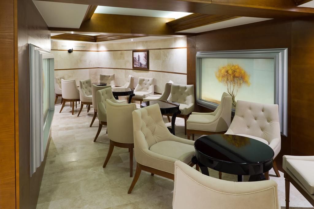 Nyíregyháza Hotel Central מראה חיצוני תמונה