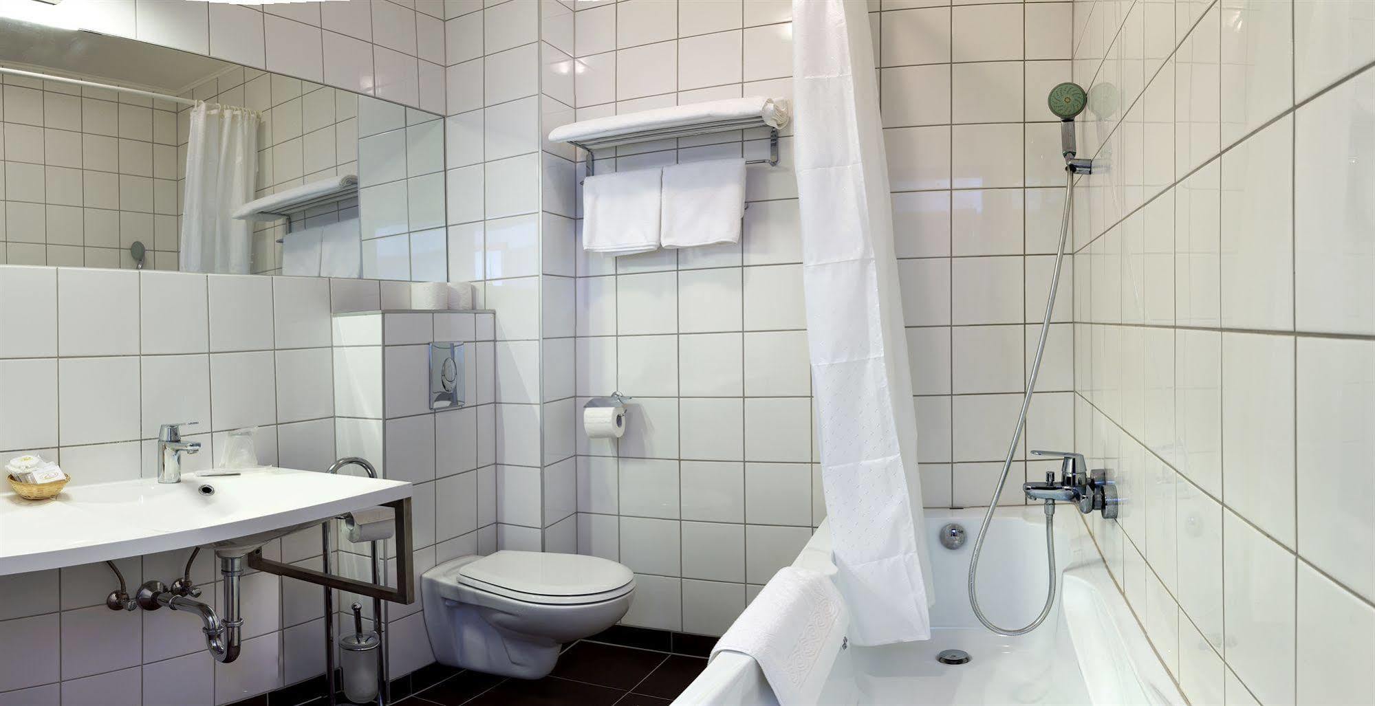 Nyíregyháza Hotel Central מראה חיצוני תמונה